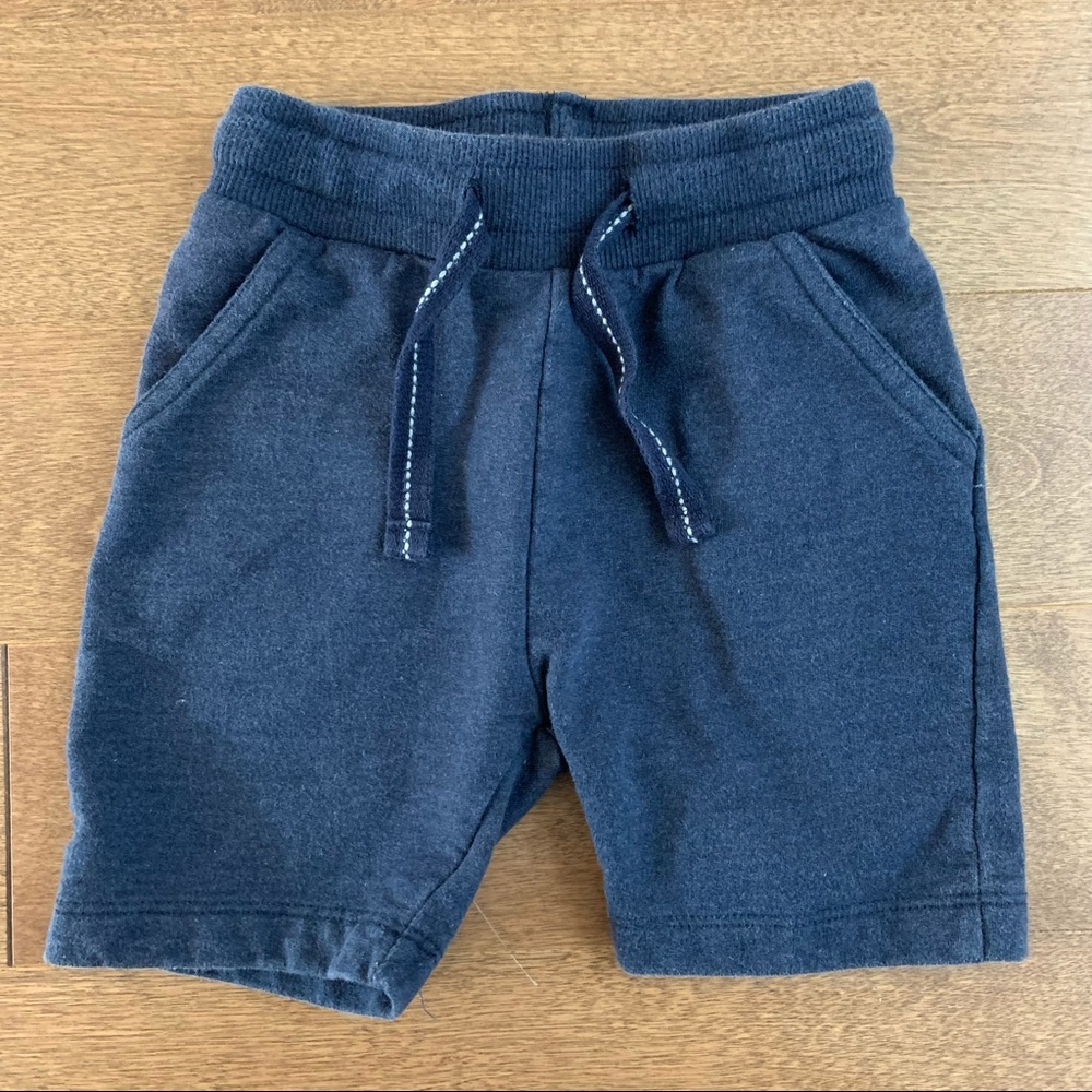 3/$10 SMALL RAGS Baby boy blue shorts 12m